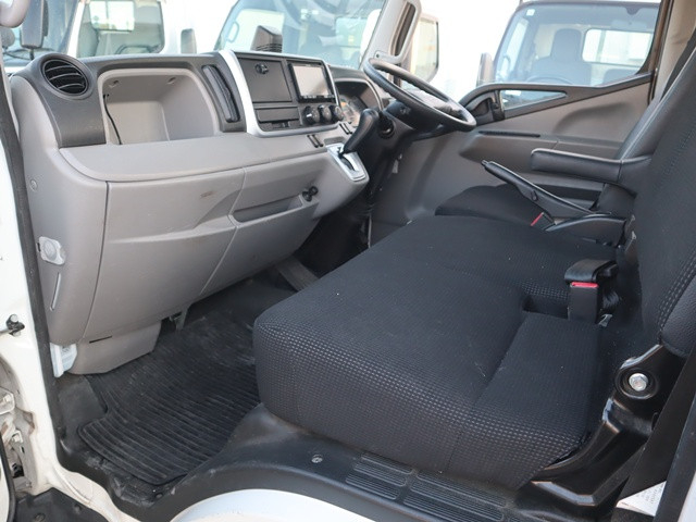 Mitsubishi Fuso canter Small Flat body 2TG-FBA00(101323) 32枚目