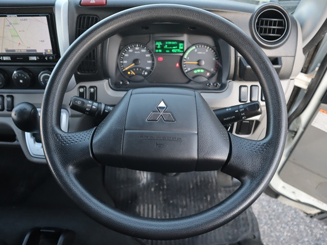 Mitsubishi Fuso canter Small Flat body 2TG-FBA00(101323) 34枚目