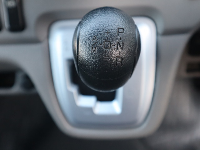 Mitsubishi Fuso canter Small Flat body 2TG-FBA00(101323) 35枚目