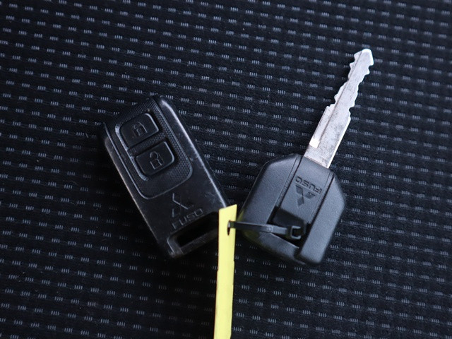 Mitsubishi Fuso canter Small Flat body 2TG-FBA00(101323) 40枚目