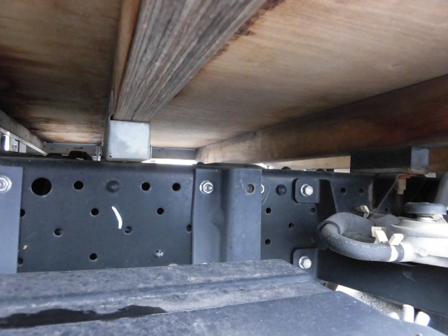 いすゞ エルフ 小型 平ボディ 2RG-NJS88A(101327) 20枚目