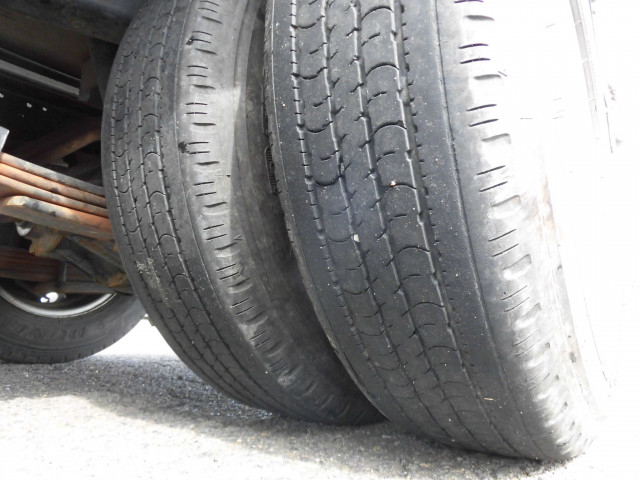 いすゞ エルフ 小型 平ボディ 2RG-NJS88A(101327) 24枚目