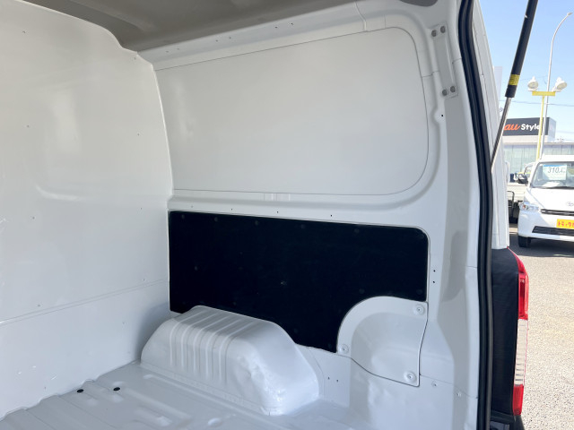 日産自動車 キャラバン 小型 冷蔵冷凍バン CBF-VR2E26(101330) 14枚目