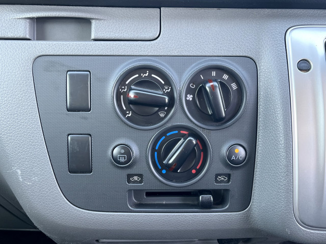日産自動車 キャラバン 小型 冷蔵冷凍バン CBF-VR2E26(101330) 28枚目