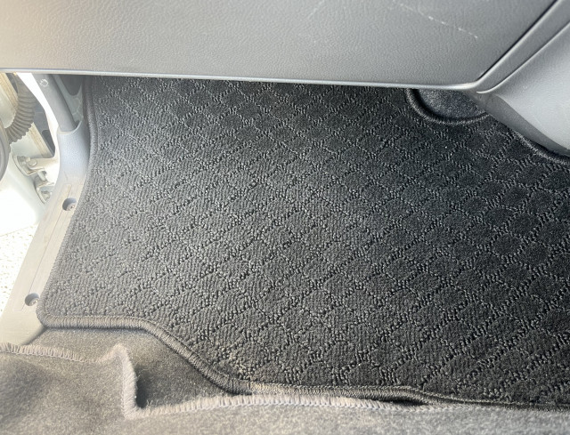 日産自動車 キャラバン 小型 冷蔵冷凍バン CBF-VR2E26(101330) 33枚目