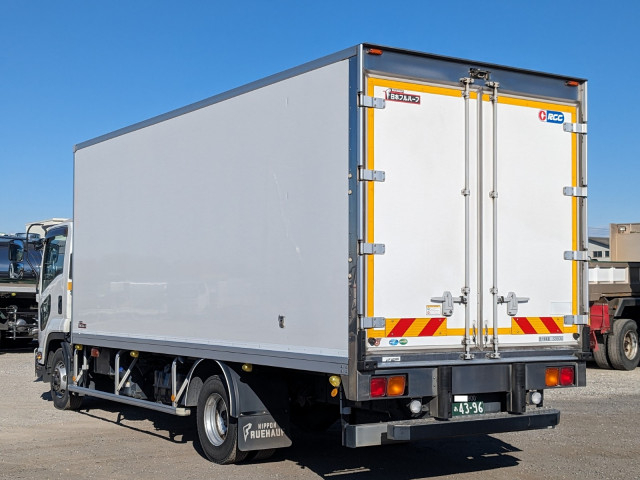 いすゞ フォワード 中型 冷蔵冷凍バン 2PG-FRR90S2(101331) 4枚目