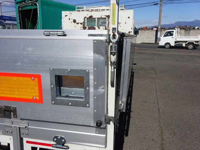 三菱ふそう キャンター 小型 平ボディ 2PG-FEB50(101332) 16枚目