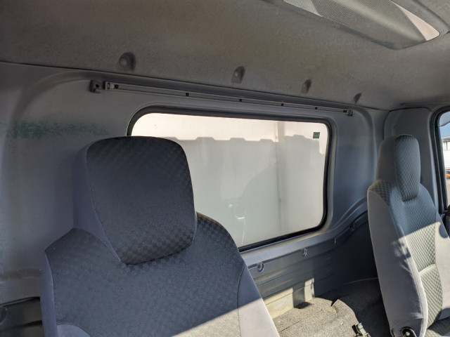 いすゞ フォワード 中型 冷蔵冷凍バン 2PG-FRR90S2(101331) 35枚目