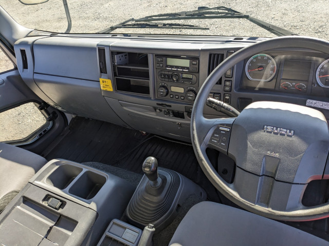 いすゞ フォワード 中型 冷蔵冷凍バン 2PG-FRR90S2(101331) 36枚目