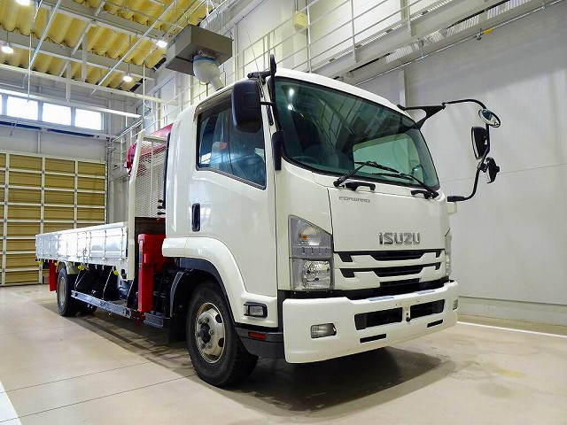 いすゞ フォワード 中型 平ボディ（クレーン付） 2RG-FRR90S2(101334) 2枚目