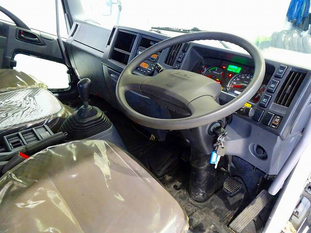 いすゞ フォワード 中型 平ボディ（クレーン付） 2RG-FRR90S2(101334) 5枚目