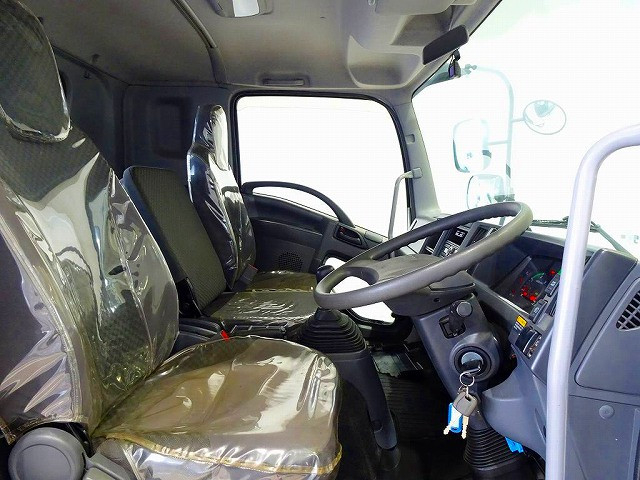 いすゞ フォワード 中型 平ボディ（クレーン付） 2RG-FRR90S2(101334) 6枚目