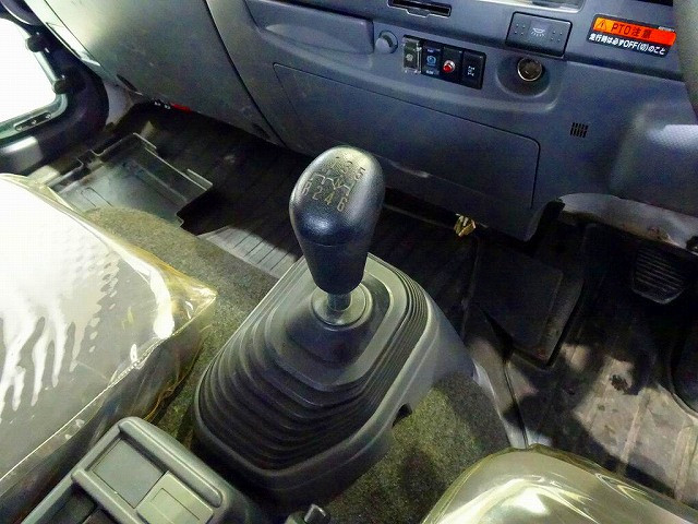 いすゞ フォワード 中型 平ボディ（クレーン付） 2RG-FRR90S2(101334) 17枚目