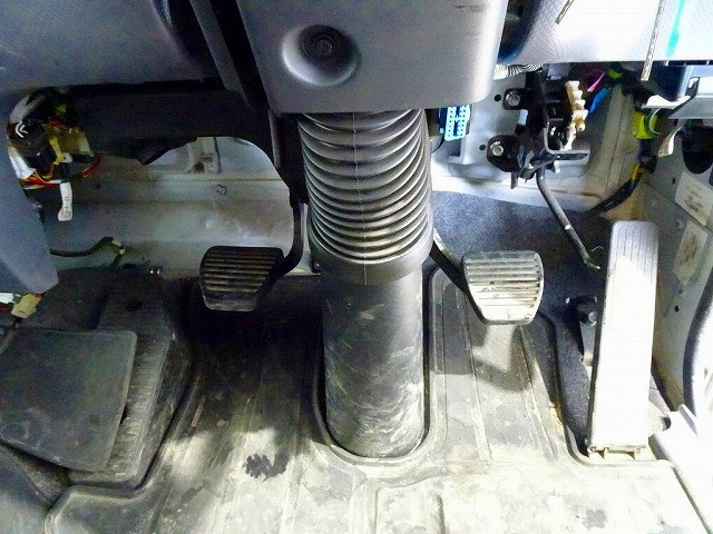 いすゞ フォワード 中型 平ボディ（クレーン付） 2RG-FRR90S2(101334) 18枚目