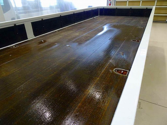 いすゞ フォワード 中型 平ボディ（クレーン付） 2RG-FRR90S2(101334) 28枚目