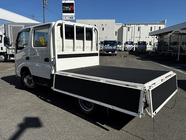 日野 デュトロ 小型 Wキャブ 2RG-XZU605M(101336) 13枚目