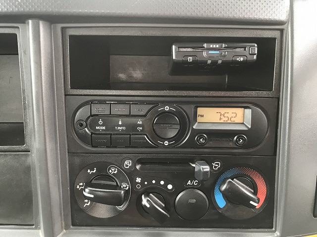 いすゞ エルフ 小型 平ボディ（クレーン付） 2RG-NMR88AR(101335) 35枚目