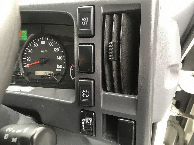 いすゞ エルフ 小型 平ボディ（クレーン付） 2RG-NMR88AR(101335) 38枚目