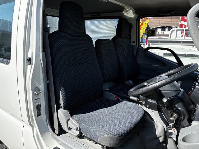 日野 デュトロ 小型 Wキャブ 2RG-XZU605M(101336) 29枚目