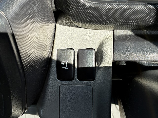 日野 デュトロ 小型 Wキャブ 2RG-XZU605M(101336) 38枚目