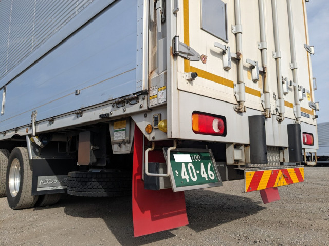 UDトラックス（日産） クオン 大型 ウィング 2PG-CG5CA(101337) 7枚目