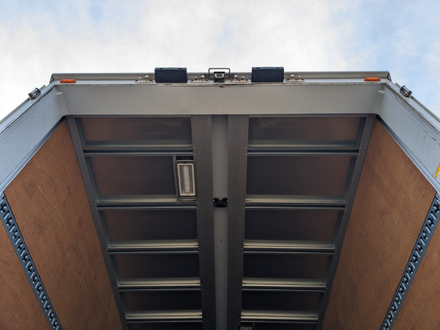 UDトラックス（日産） クオン 大型 ウィング 2PG-CG5CA(101337) 10枚目