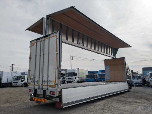 UDトラックス（日産） クオン 大型 ウィング 2PG-CG5CA(101337) 34枚目