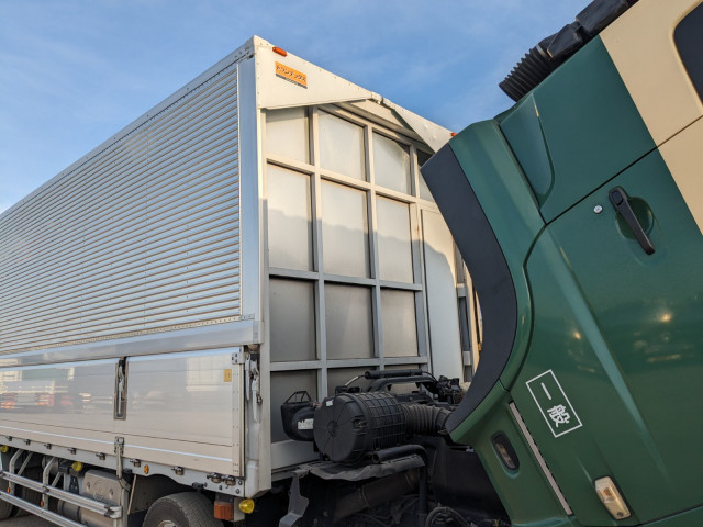 UDトラックス（日産） クオン 大型 ウィング 2PG-CG5CA(101337) 48枚目