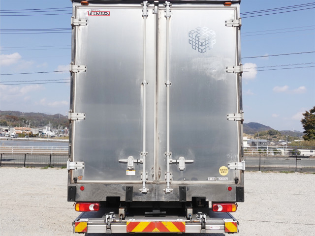 UDトラックス（日産） クオン 大型 冷蔵冷凍バン 2PG-CX5BA(101340) 9枚目