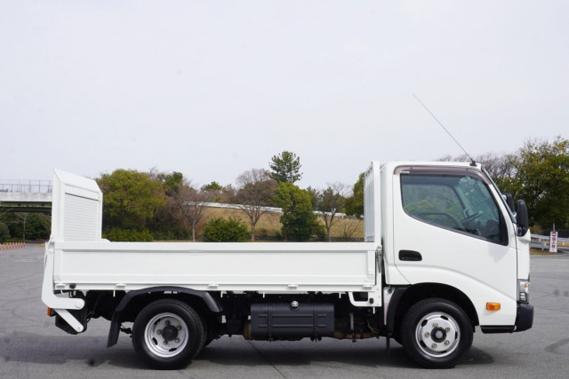 日野 デュトロ 小型 平ボディ TKG-XZC605m(101342) 9枚目