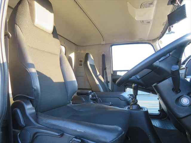 三菱ふそう ファイター 中型 ウィング 2PG-FK64N(101341) 33枚目