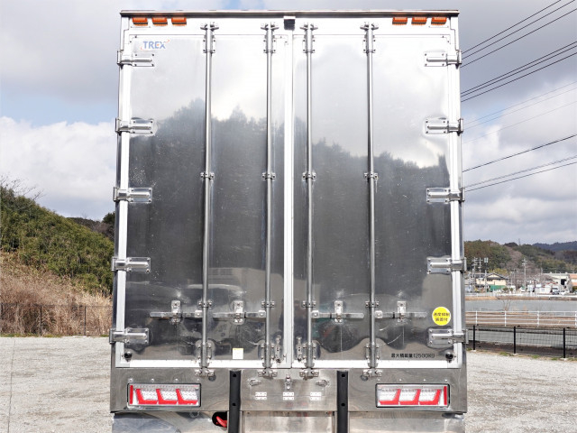 UDトラックス（日産） クオン 大型 ウィング 2PG-CD5CA(101346) 11枚目