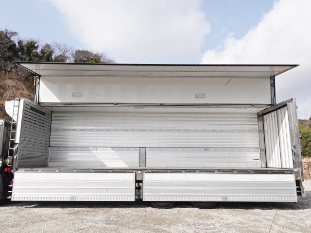 UDトラックス（日産） クオン 大型 ウィング 2PG-CD5CA(101346) 16枚目