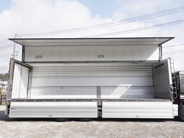 UDトラックス（日産） クオン 大型 ウィング 2PG-CD5CA(101346) 17枚目