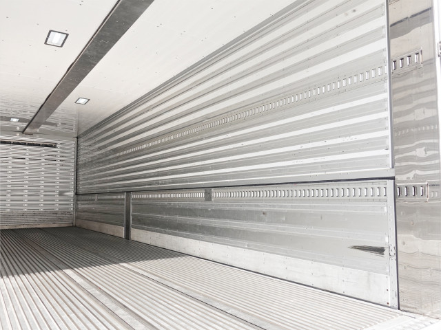 UDトラックス（日産） クオン 大型 ウィング 2PG-CD5CA(101346) 20枚目