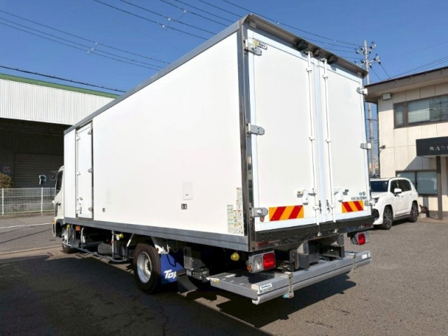 日野 レンジャー 中型 冷蔵冷凍バン 2KG-FC2ABA(101347) 4枚目