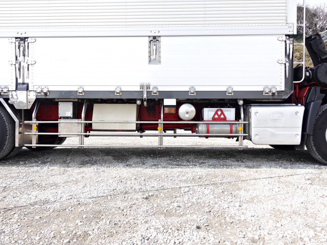 UDトラックス（日産） クオン 大型 ウィング 2PG-CD5CA(101346) 25枚目