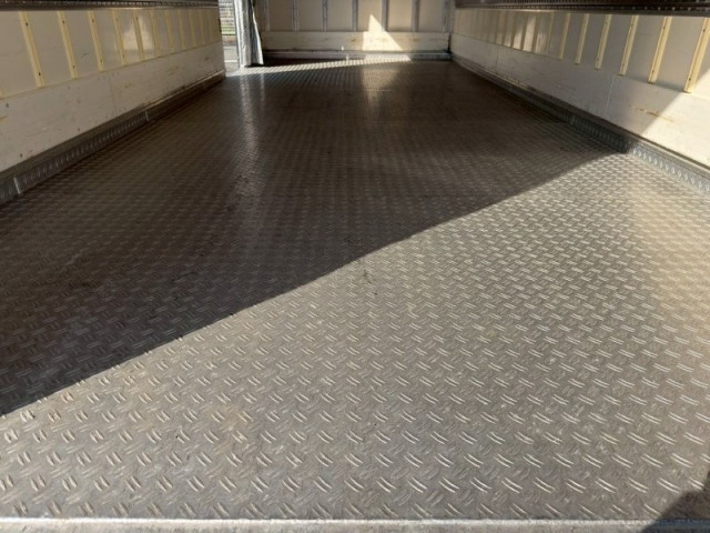 日野 レンジャー 中型 冷蔵冷凍バン 2KG-FC2ABA(101347) 8枚目