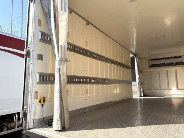 日野 レンジャー 中型 冷蔵冷凍バン 2KG-FC2ABA(101347) 9枚目