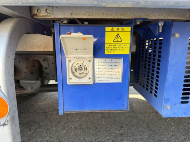 日野 レンジャー 中型 冷蔵冷凍バン 2KG-FC2ABA(101347) 14枚目