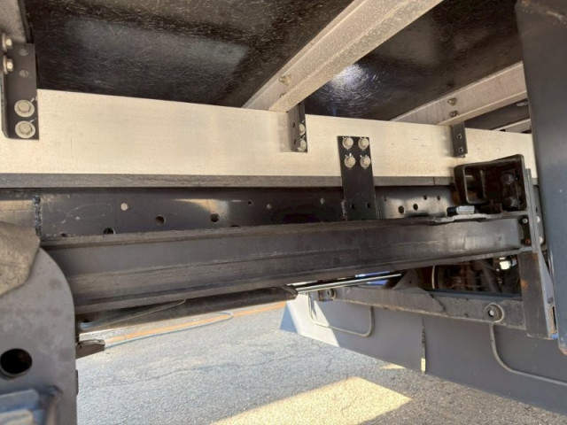 日野 レンジャー 中型 冷蔵冷凍バン 2KG-FC2ABA(101347) 15枚目