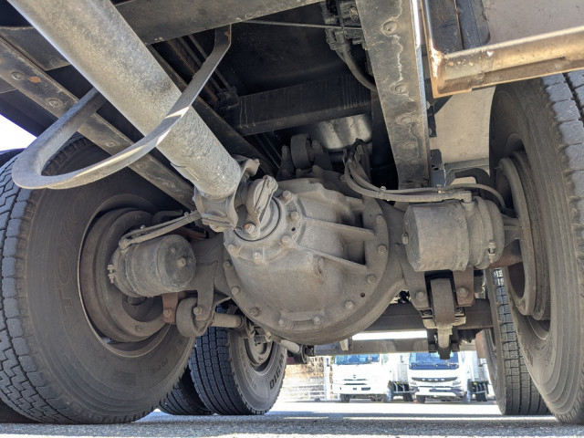 UDトラックス（日産） クオン 大型 その他 QPG-CD5YL(101349) 22枚目