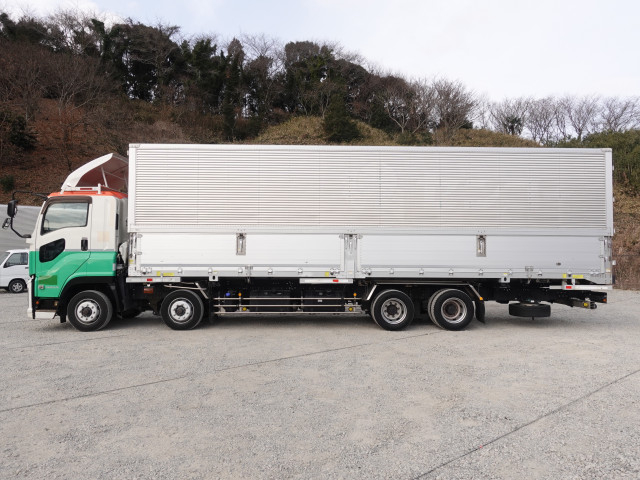 いすゞ ギガ 大型 ウィング QPG-CYJ77BA(101351) 7枚目