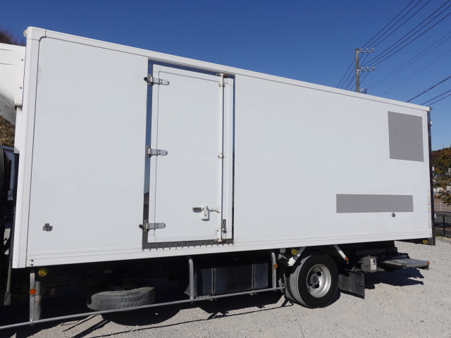 日野 レンジャー 中型 冷蔵冷凍バン TKG-FD9JLAA(101352) 12枚目