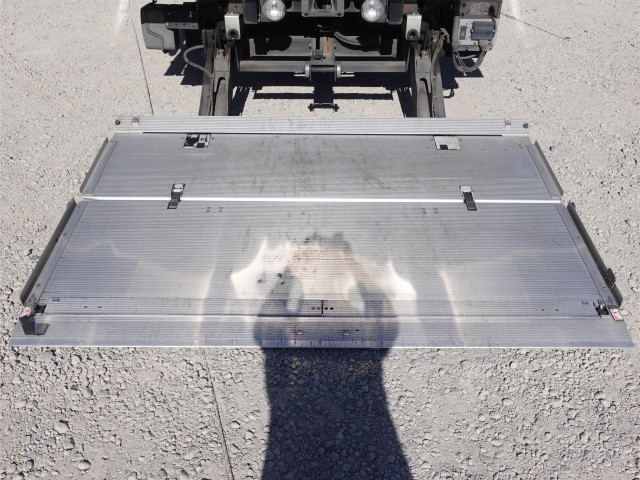 日野 レンジャー 中型 冷蔵冷凍バン TKG-FD9JLAA(101352) 18枚目