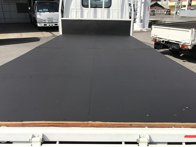 マツダ タイタン 小型 平ボディ TRG-LKR85R(101384) 16枚目