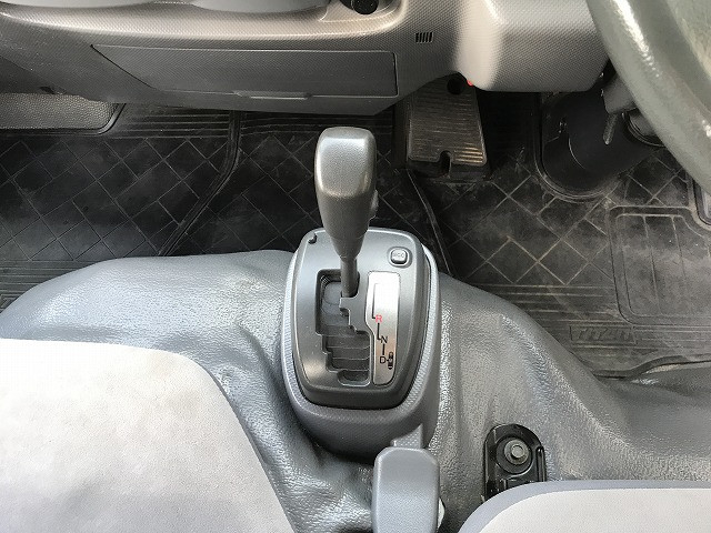 マツダ タイタン 小型 平ボディ TRG-LKR85R(101384) 32枚目