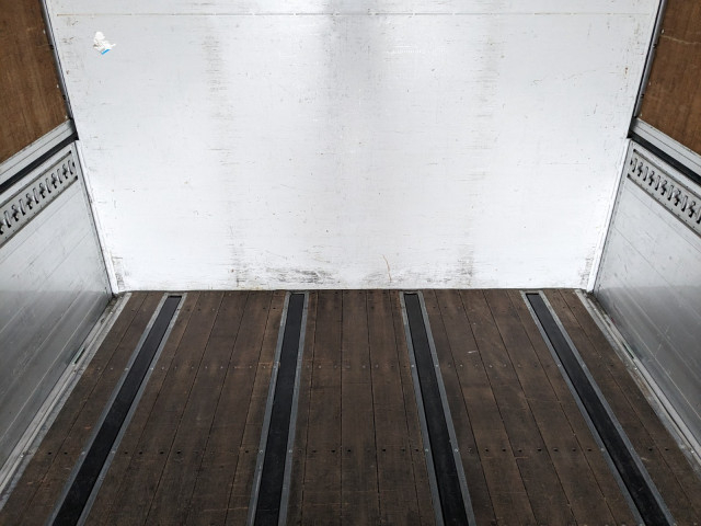 いすゞ ギガ 大型 ウィング QKG-CYJ77B(101389) 14枚目