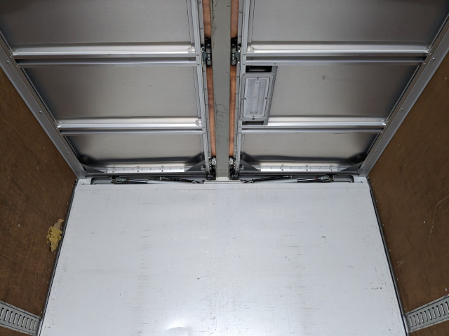 いすゞ ギガ 大型 ウィング QKG-CYJ77B(101389) 15枚目