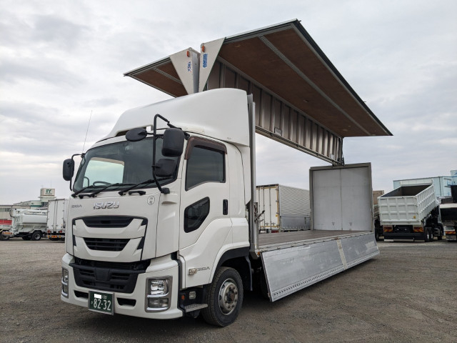 いすゞ ギガ 大型 ウィング QKG-CYJ77B(101389) 37枚目